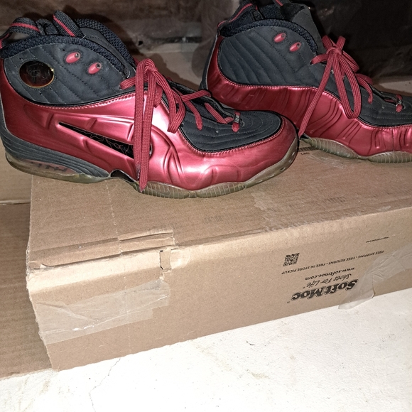 Size 14 and 13, name brand sneakers, new and like new. - Picture 4 of 16